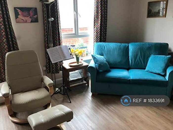 1 Bedroom Flat To Rent In Egrove Close, Oxford, OX1