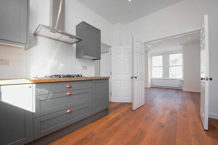 3 Bedroom Flat To Rent In Minet Avenue, London, NW10