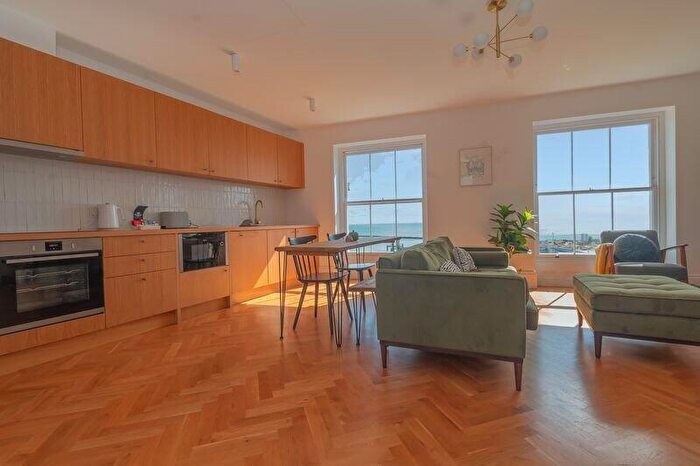 2 Bedroom Flat To Rent In Royal Crescent, St Augustines Road, Ramsgate, Kent, CT11