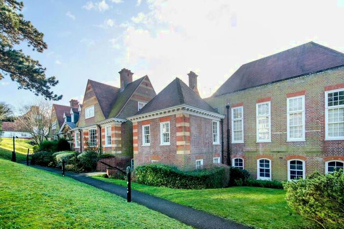 2 Bedroom Flat To Rent In Langton House, Harrow, HA2