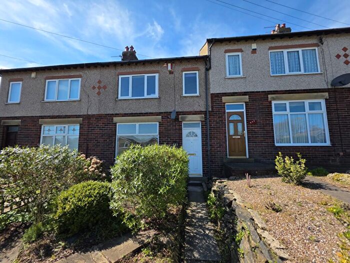 3 Bedroom Terraced House To Rent In Bradford Road, Birkenshaw, BD11