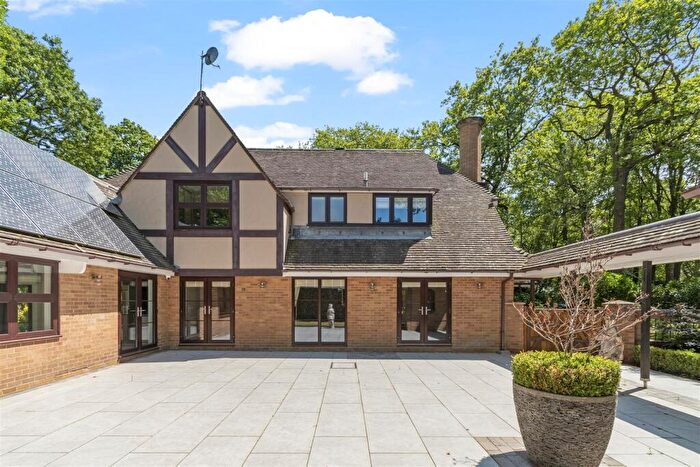 5 Bedroom Detached House To Rent In Endwood Drive, Sutton Coldfield, B74