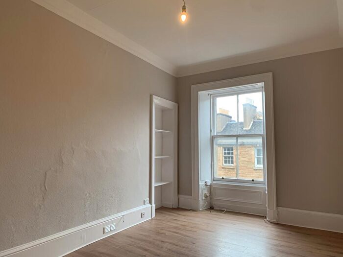 1 Bedroom Flat To Rent In Bread Street, Edinburgh, EH3