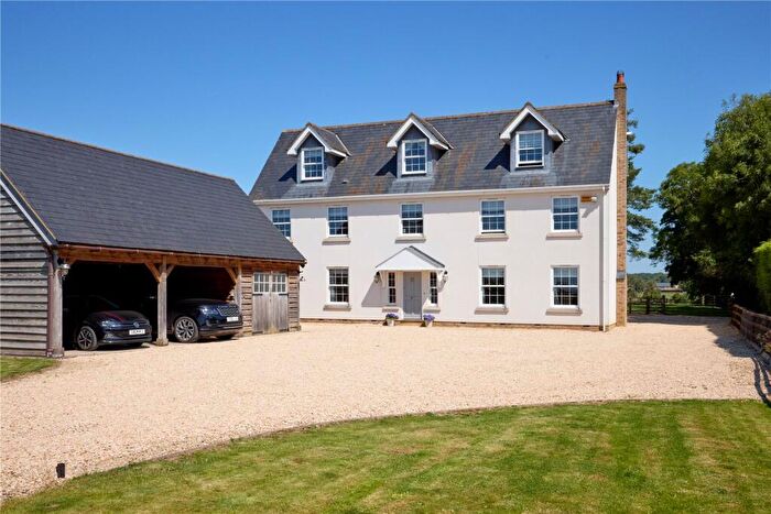 7 Bedroom Equestrian Facility For Sale In Brackley Road, Westbury, Brackley, Northamptonshire, NN13