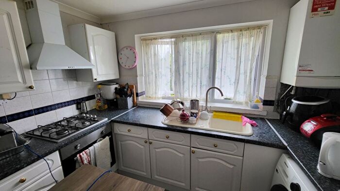 2 Bedroom Maisonette To Rent In Queens Road, Hayes, UB3