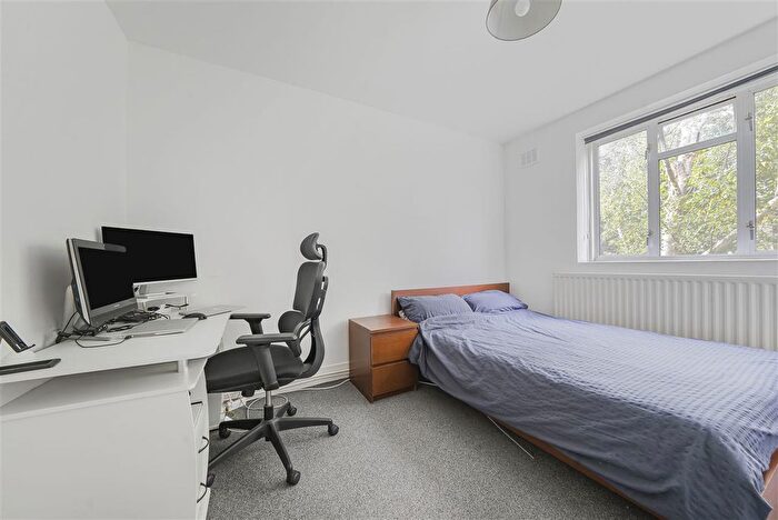 1 Bedroom Flat For Sale In Reed House, Toland Square, Putney, SW15