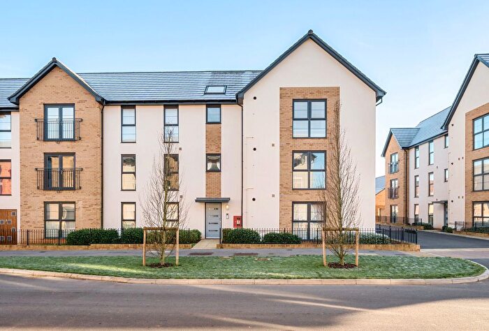 2 Bedroom Flat For Sale In Clark Drive, Yate, Bristol, Gloucestershire, BS37