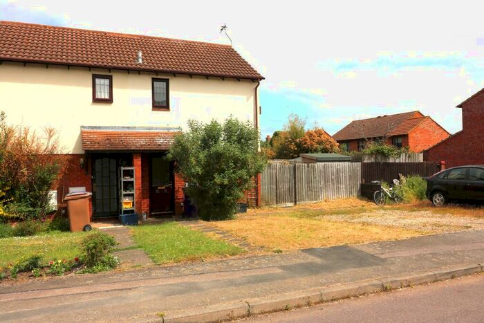 2 Bedroom Semi-Detached House To Rent In Larkins Close, Baldock, SG7