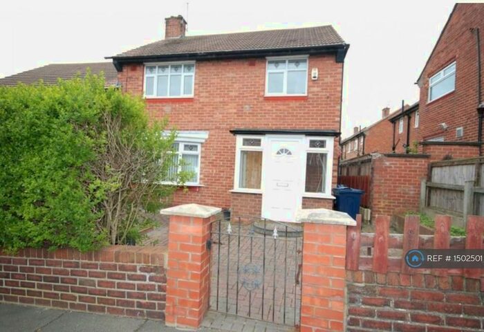 3 Bedroom Semi-Detached House To Rent In Rochford Road, Sunderland, SR5