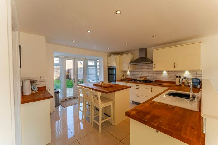 6 Bedroom Detached House For Sale In Jasper Tudor Crescent, Llanfoist, Abergavenny, NP7