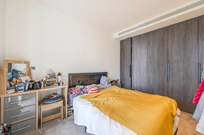 1 Bedroom Flat For Sale In Bagshaw Building, Canary Wharf, London, E14