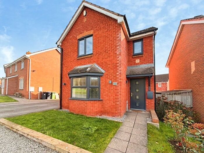 3 Bedroom Detached House For Sale In Blackbades Boulevard, Warwick, Warwickshire, CV34