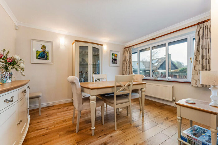 4 Bedroom Detached House For Sale In Mulberry Court, Four Marks, GU34