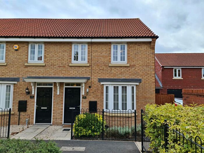 3 Bedroom Town House To Rent In Derwent Drive, Lakeside, DN4