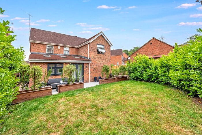4 Bedroom Detached House For Sale In Aspen Road, Chartham, CT4
