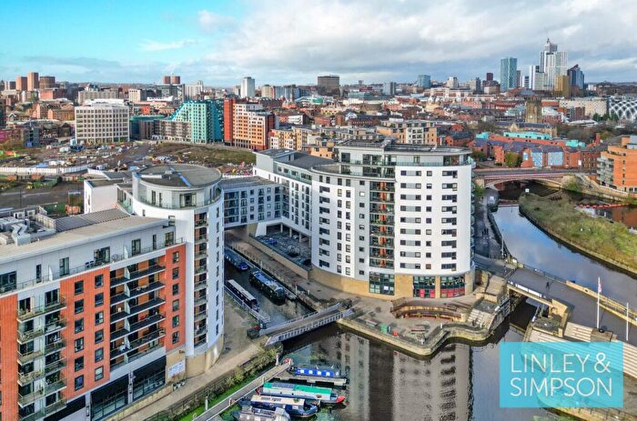 1 Bedroom Flat To Rent In Armouries Way, Leeds, West Yorkshire, LS10
