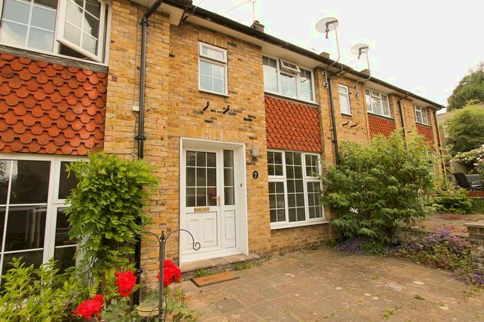2 Bedroom Terraced House To Rent In Pound Close, Godalming, GU7