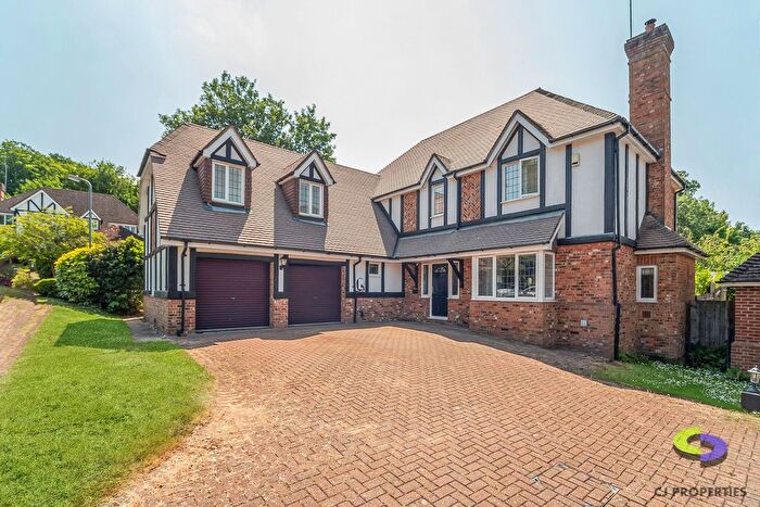5 Bedroom Detached House To Rent In Laurel Bank, Felden, HP3