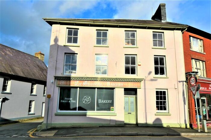 3 Bedroom Semi-Detached House For Sale In High Street, Llandovery, SA20