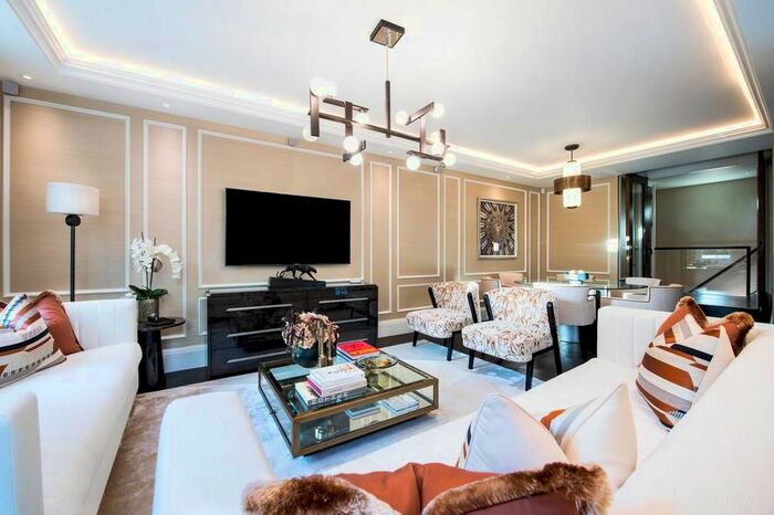 3 Bedroom Flat To Rent In Prince Of Wales Terrace, London, W8