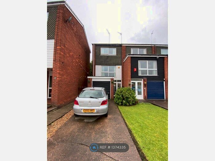 3 Bedroom Terraced House To Rent In Vendale Avenue, Swinton, Manchester, M27