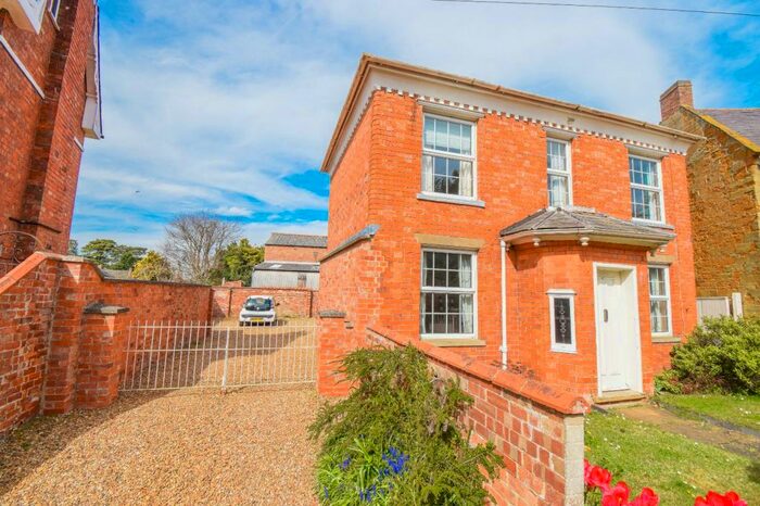 3 Bedroom Detached House To Rent In Bedford Road, Little Houghton, Northamptonshire, NN7