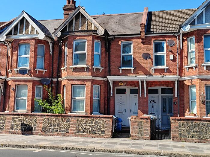 4 Bedroom Maisonette To Rent In High Road, Willesden, London, NW10