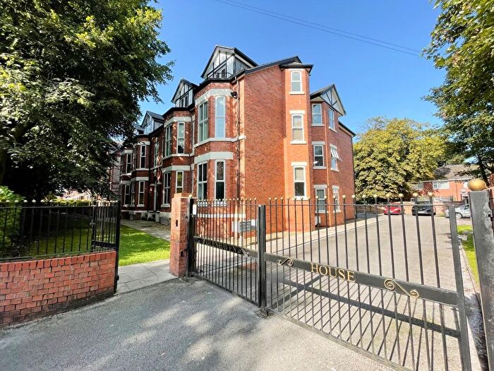 2 Bedroom Flat To Rent In Glenhaven House, Clyde Road, Didsbury, M20