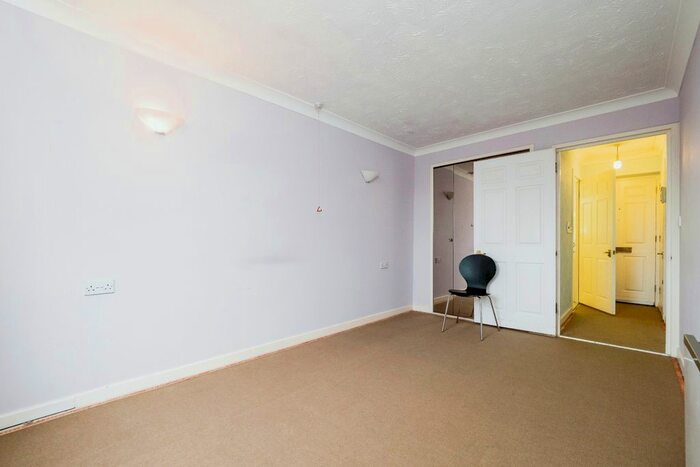 1 Bedroom Flat For Sale In Flat Fentiman Way, Hornchurch, RM11