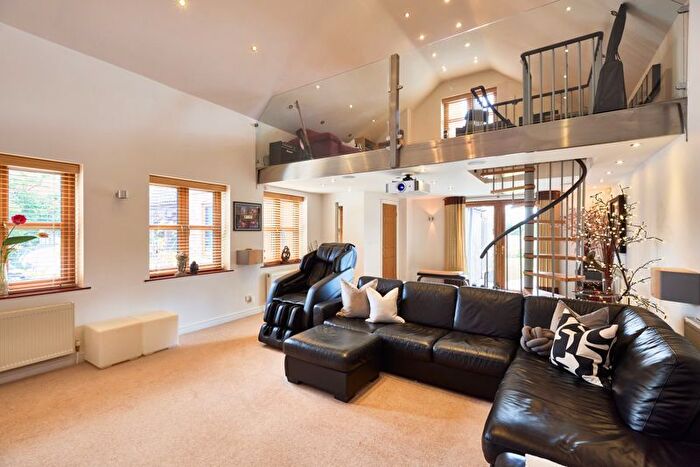5 Bedroom Detached House For Sale In Vine Gardens, Bubwith, YO8