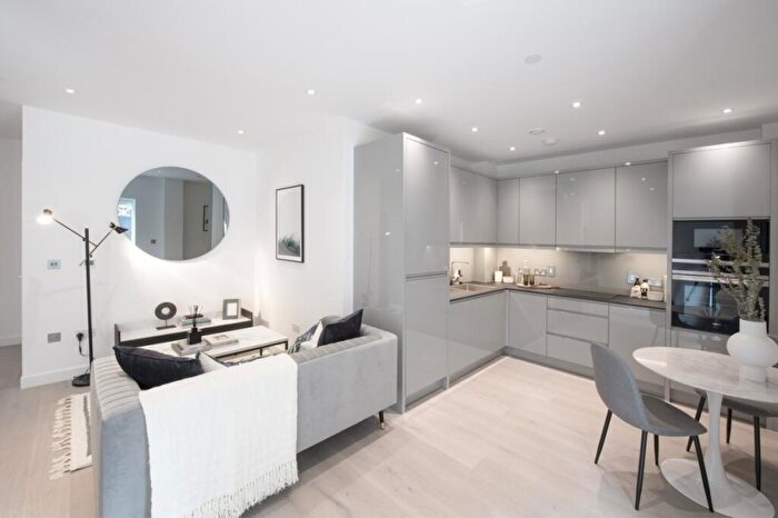 Studio To Rent In Florence House, Colindale, NW9