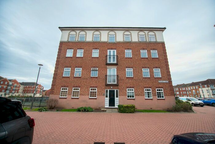 2 Bedroom Flat To Rent In Sequana Court, Hull, HU9