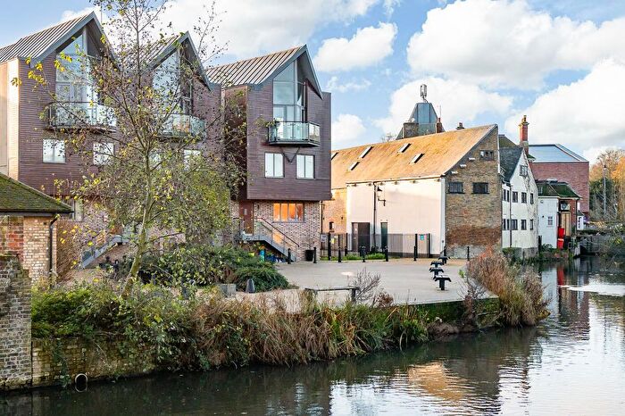 3 Bedroom Flat For Sale In Maidenhead Street, Hertford, SG14