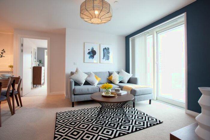 2 Bedroom Flat To Rent In Dearmans Place, Salford M3