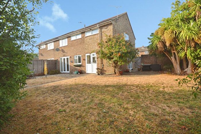 4 Bedroom Semi-Detached House To Rent In Erica Way, Horsham, RH12