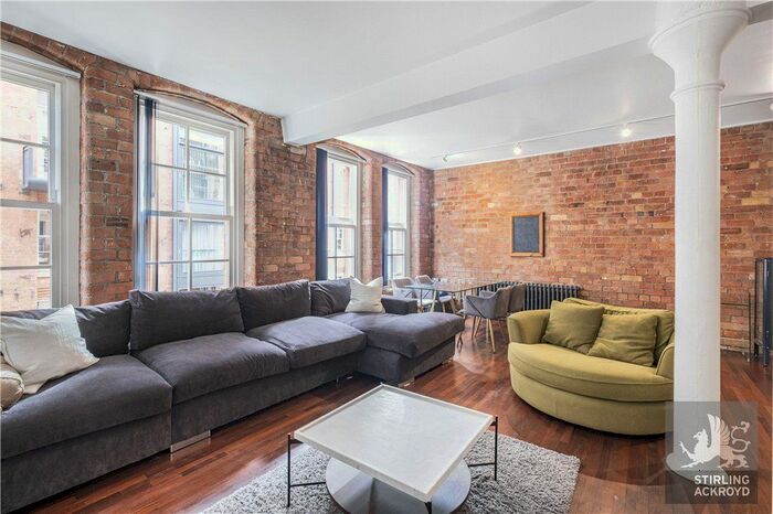 2 Bedroom Flat To Rent In Green Walk, London, SE1