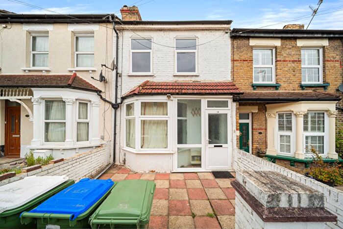 3 Bedroom Terraced House For Sale In Coleman Road, Belvedere, DA17