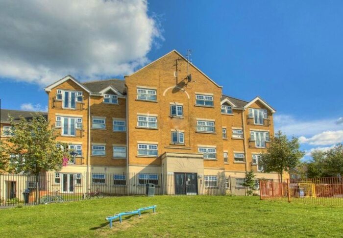 2 Bedroom Flat For Sale In Warren Way, Burnt Oak, Edgware, HA8