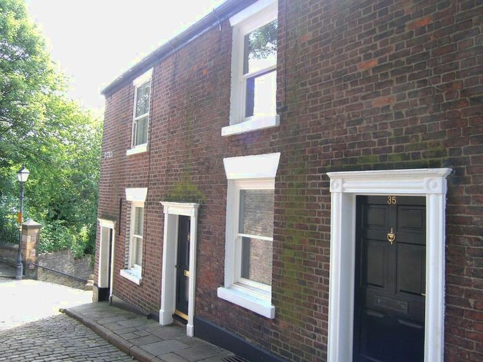 2 Bedroom Terraced House To Rent In Churchside, Macclesfield SK10