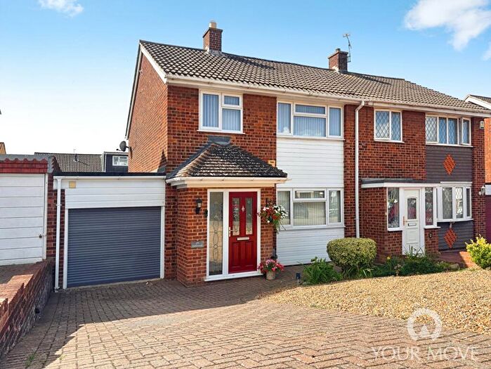 3 Bedroom Semi-Detached House For Sale In Oaklands Road, Northfleet, Gravesend, Kent, DA11