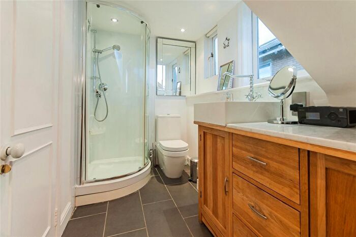 3 Bedroom Flat To Rent In Thurlow Road, Hampstead, NW3