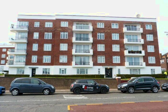 4 Bedroom Flat To Rent In Nevilles Court, Dollis Hill Lane, London, NW2