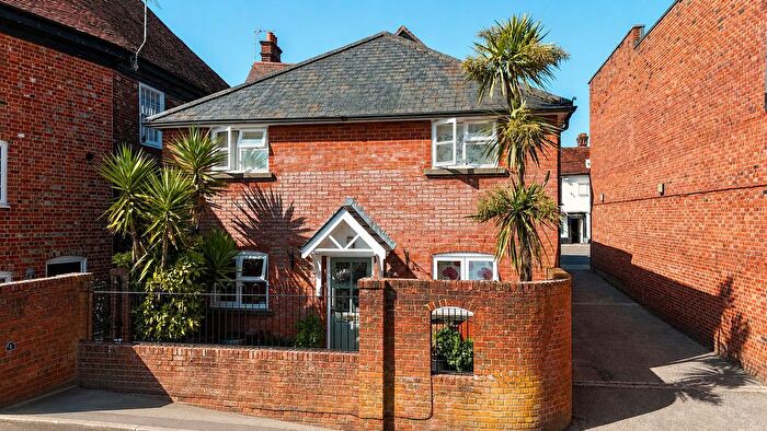 2 Bedroom Detached House For Sale In The George Mews, Ringwood, BH24