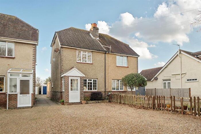 3 Bedroom Semi Detached House For Sale In Crofton Lane, Hill Head, PO14