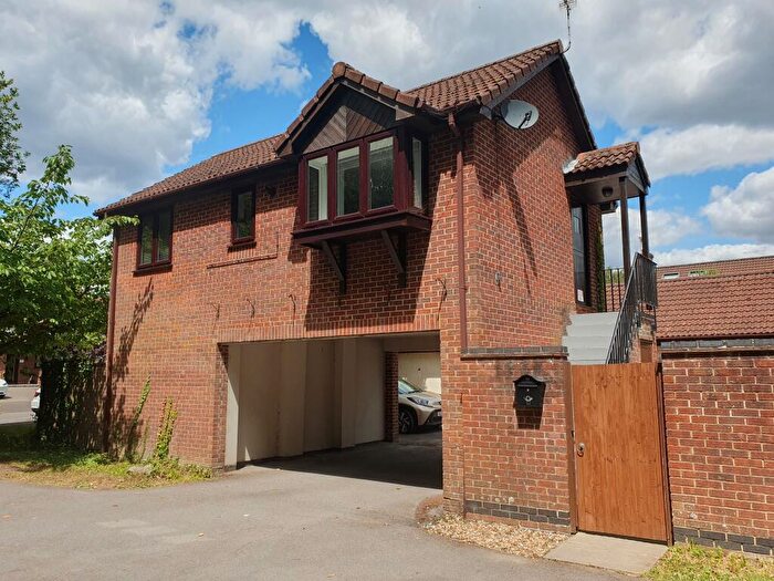 1 Bedroom Apartment To Rent In Stirling Crescent, Hedge End, SO30