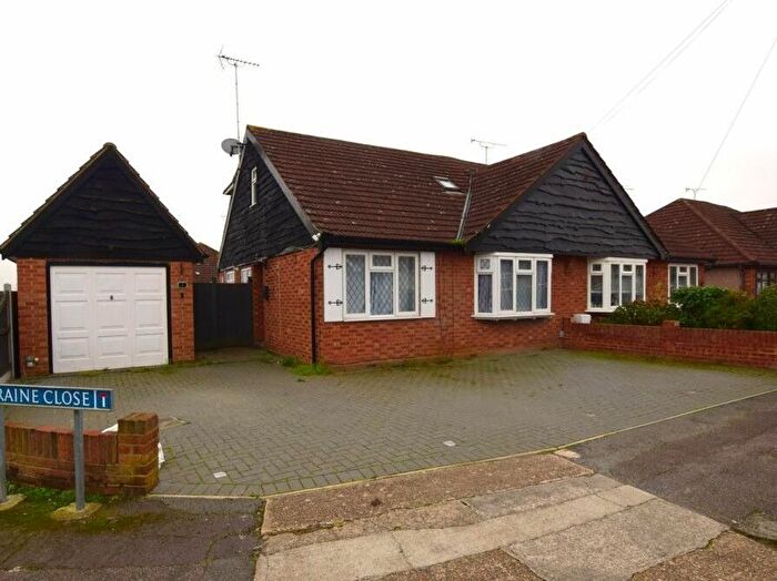 4 Bedroom Semi Detached House For Sale In Lorraine Close, Billericay, CM11