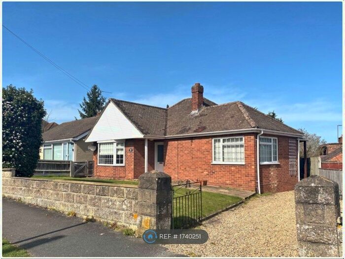 2 Bedroom Bungalow To Rent In Edinburgh Drive, Didcot, OX11