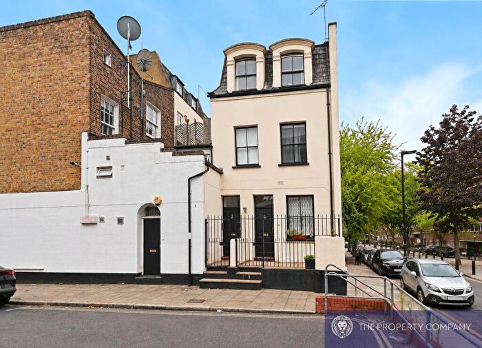 3 Bedroom Apartment To Rent In Lyon Street, London, N1