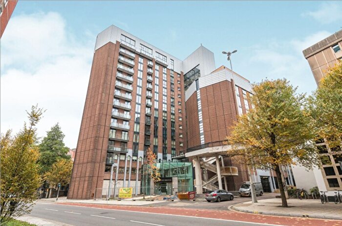 2 Bedroom Flat To Rent In Lewins Mead, Bristol, BS1