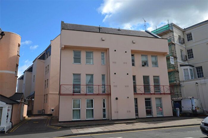 1 Bedroom Flat For Sale In High Street, Cheltenham, Gloucestershire, GL52